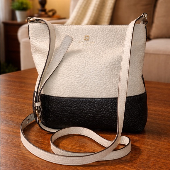 kate spade Handbags - Kate spade Elegant Cream and Black pebbled Leather Shoulder Bag